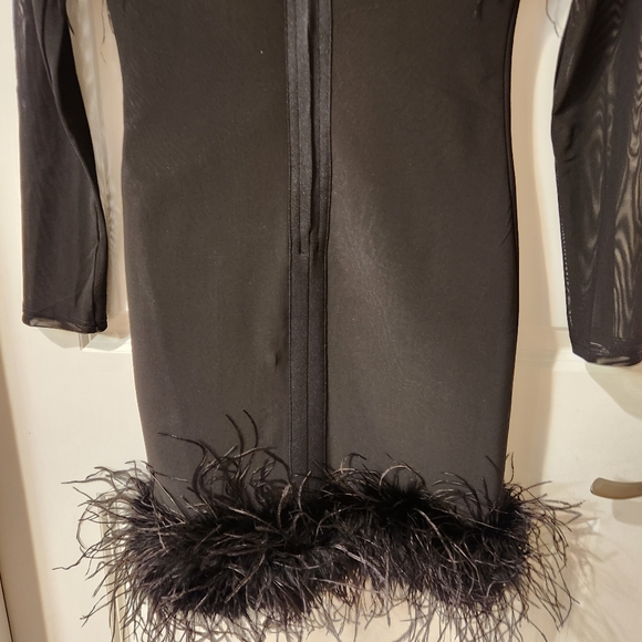 Akira new with tags bandage black dress Medium with feather bottom and sleeves - Picture 6 of 11